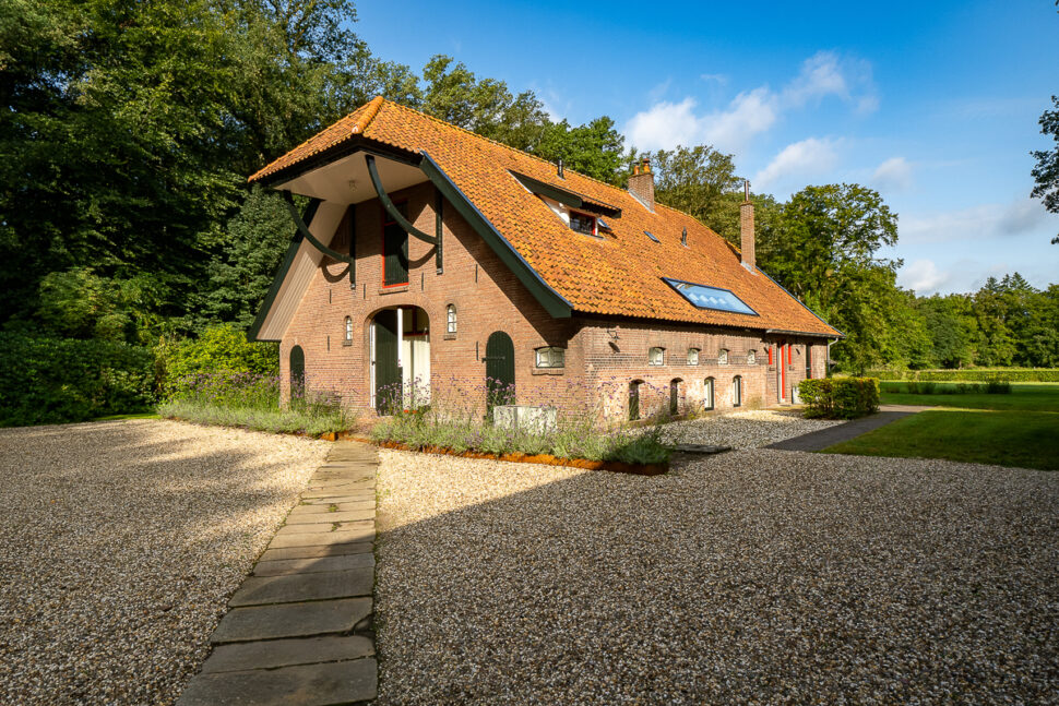 Deurningen, Nieuwe Grensweg 13